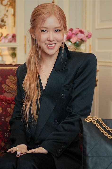 Inside Blackpink Singer Rosé's YSL Bag 